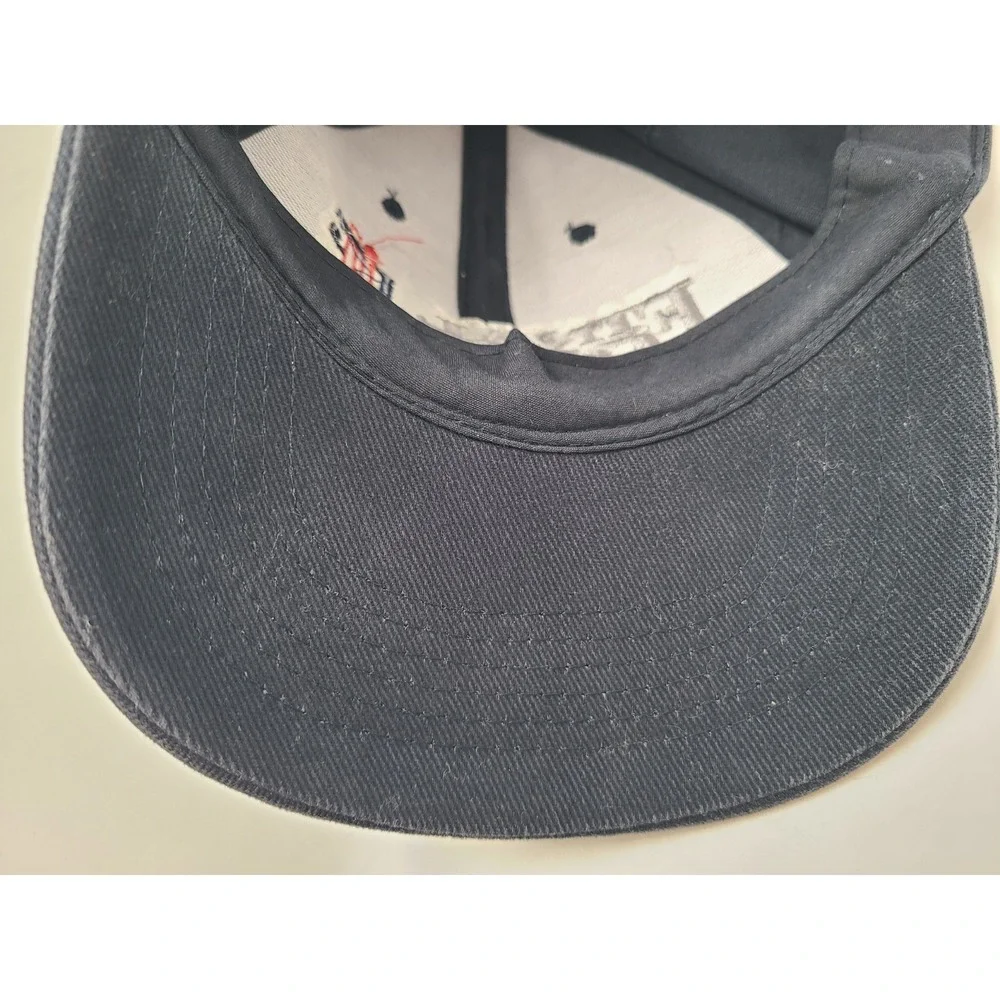 Vintage UConn Huskies 2004 NCAA Final Four Adjustable Hat Cap Dad Men Women Blue